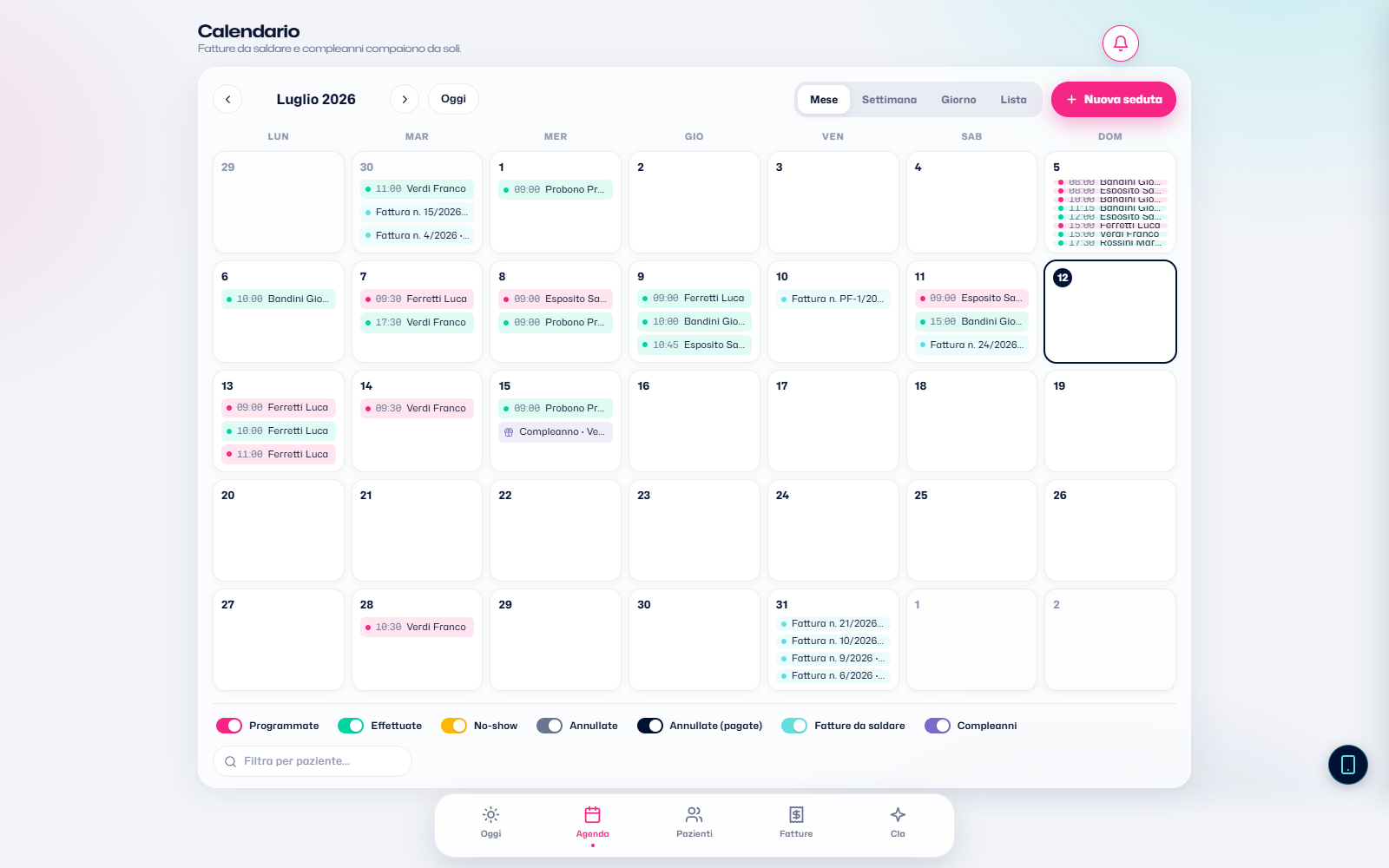 Calendario in vista mensile con eventi colorati e legenda